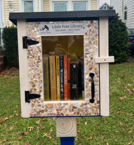 little free library, North 7th between Abbott and Raritan